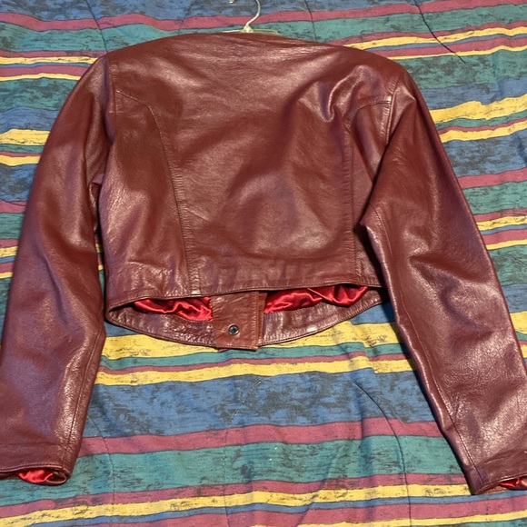 Custom Balinese leather bolero jacket 90s - Picture 2 of 5